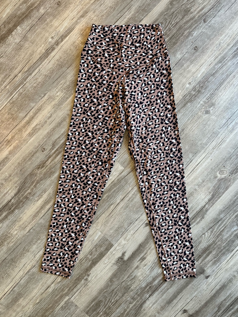 High-Waist Leopard Print Leggings in Mauve Brown